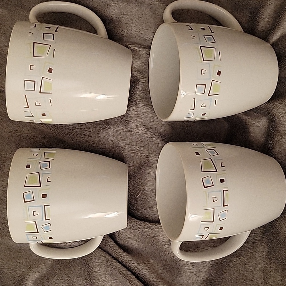 Corelle "Chocolate Mint" Stoneware Mug. Set of 4